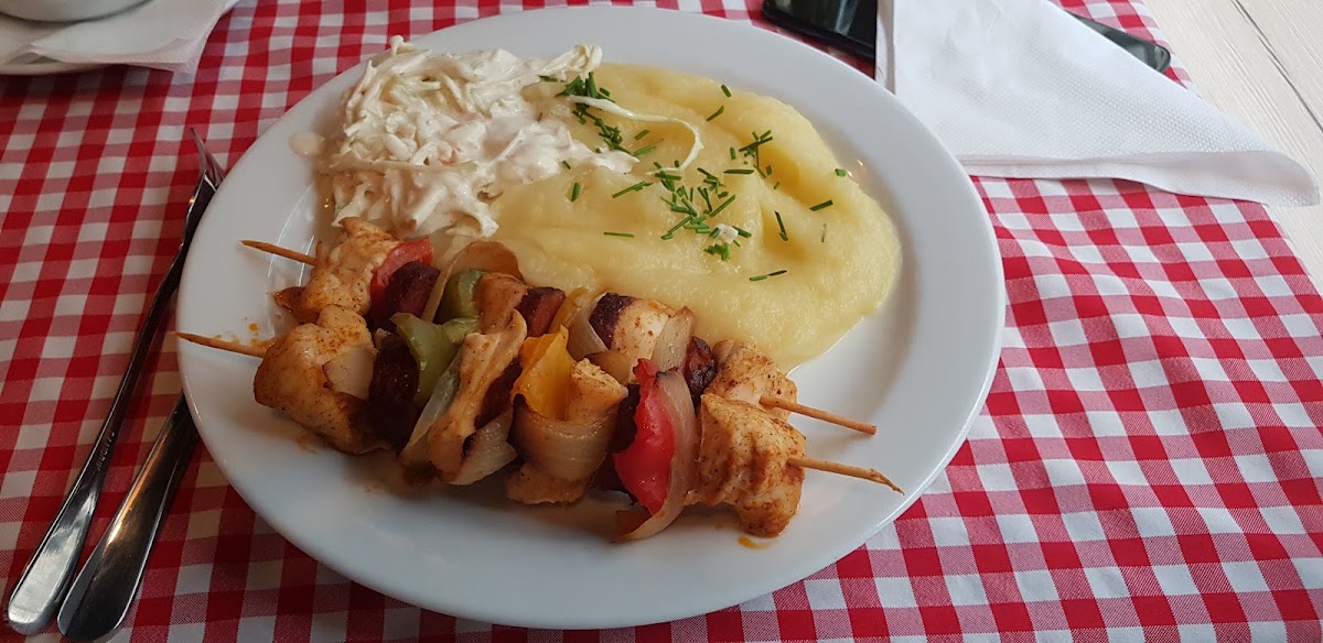 Le Petit Cafe & Restaurant-7